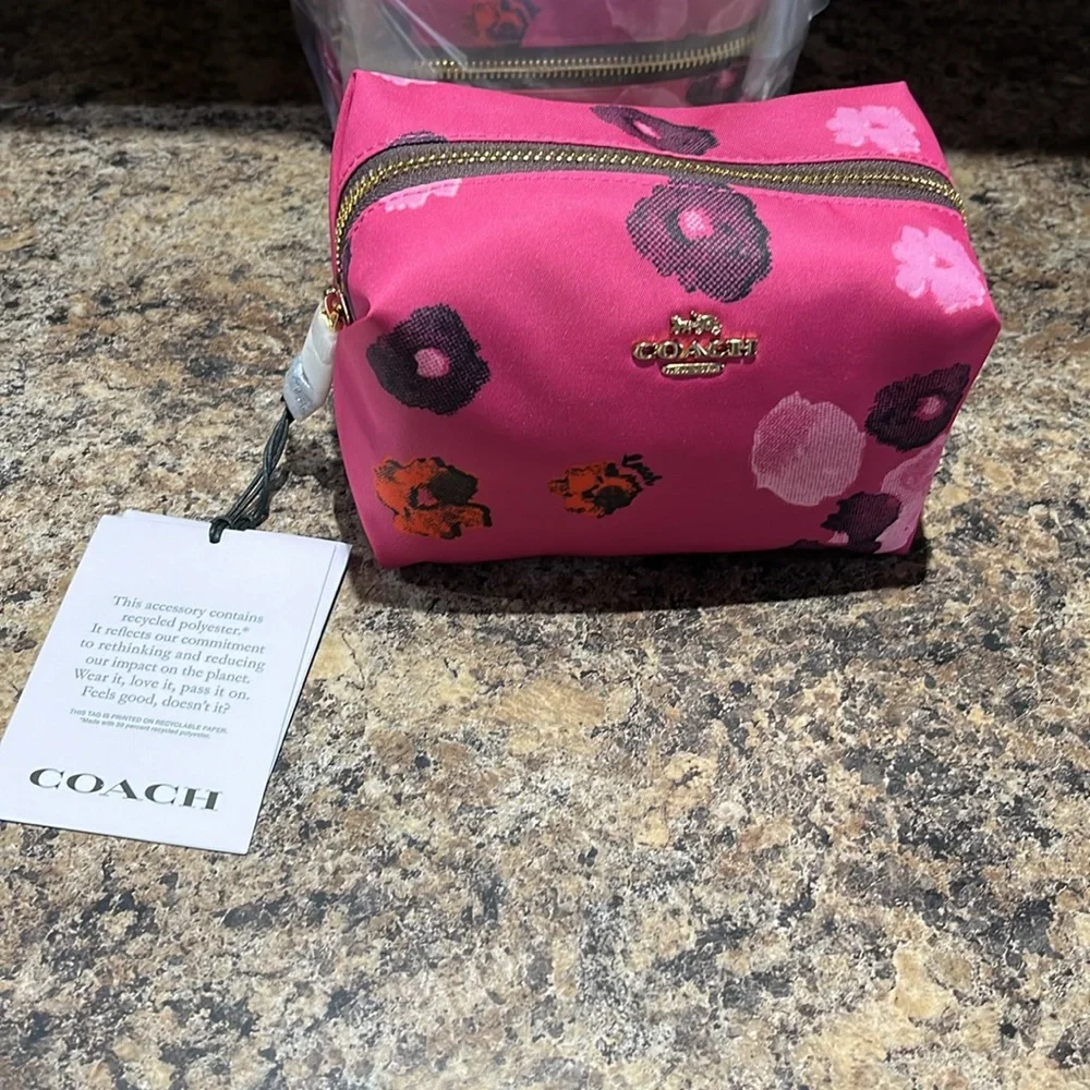 Coach Small Boxy Cosmetic Case With Halftone Floral Print - Picture 4 of 8